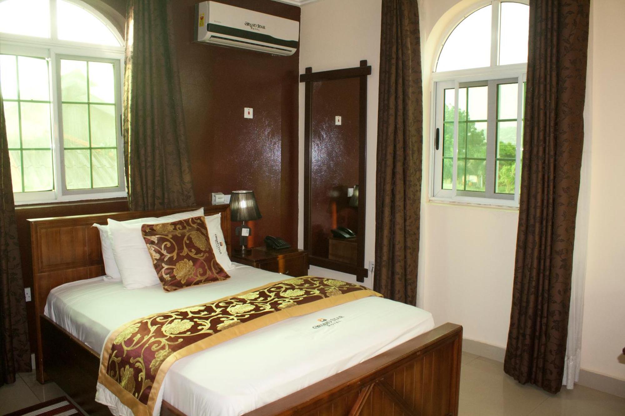 Grand Star Hotel North Legon Habitación foto